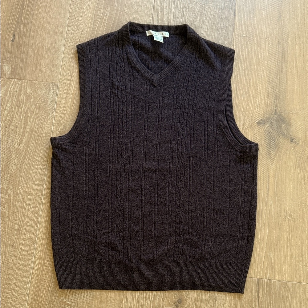 Geoffrey Beene Men's V-Neck Black Sweater Vest